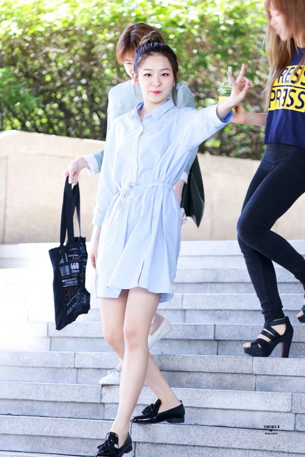 Phong cách thời trang Seulgi (Red Velvet): mix match đa dạng với những item cơ bản