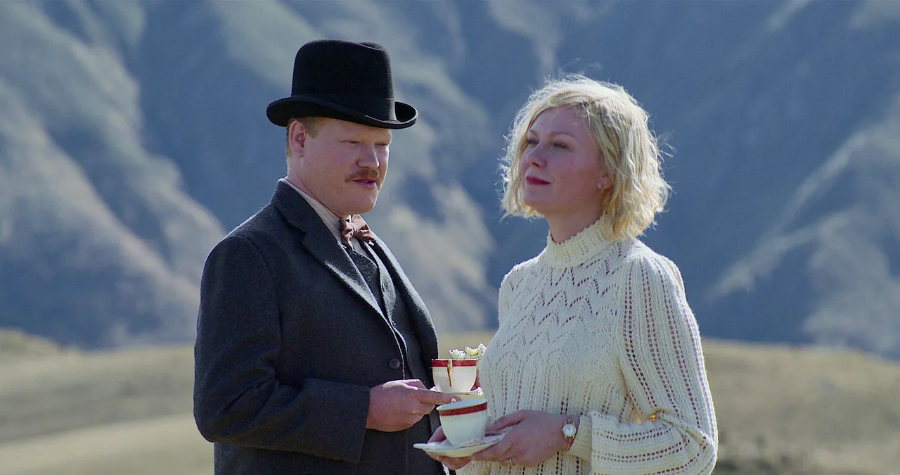 oscar Jesse Plemons và Kristen Dunst