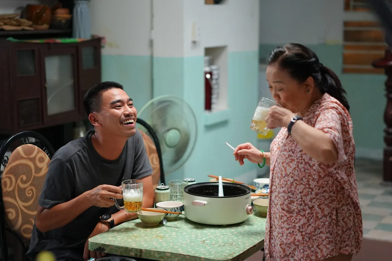 Phá đám sinh nhật mẹ xoay quanh gia đình bà tâm