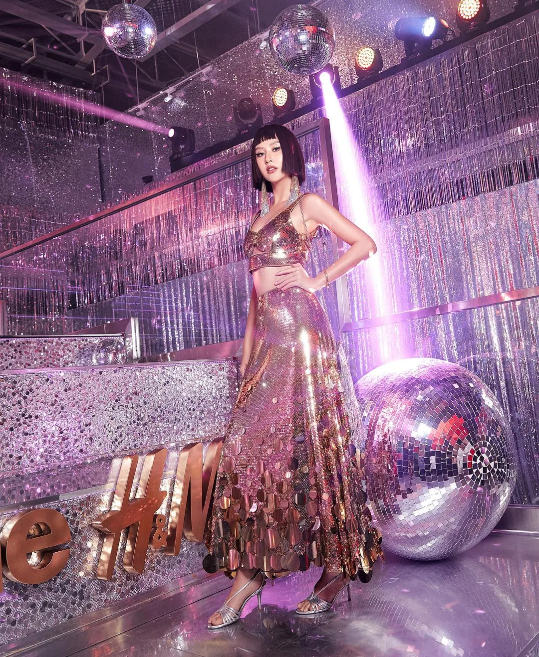 quynhanhshyn_ diện đầm sequins