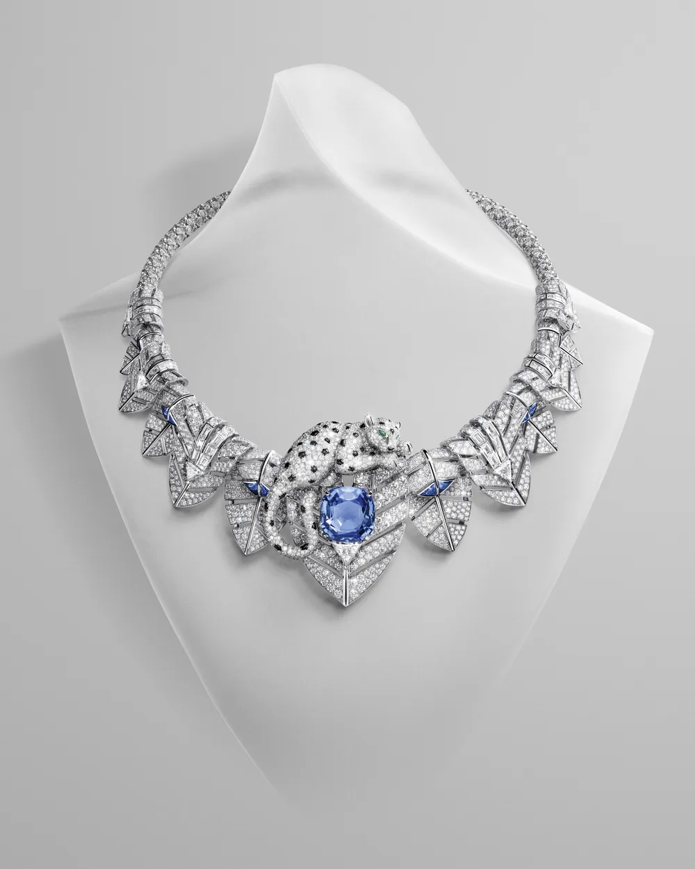 Vòng cổ Panthère Canopée cartier