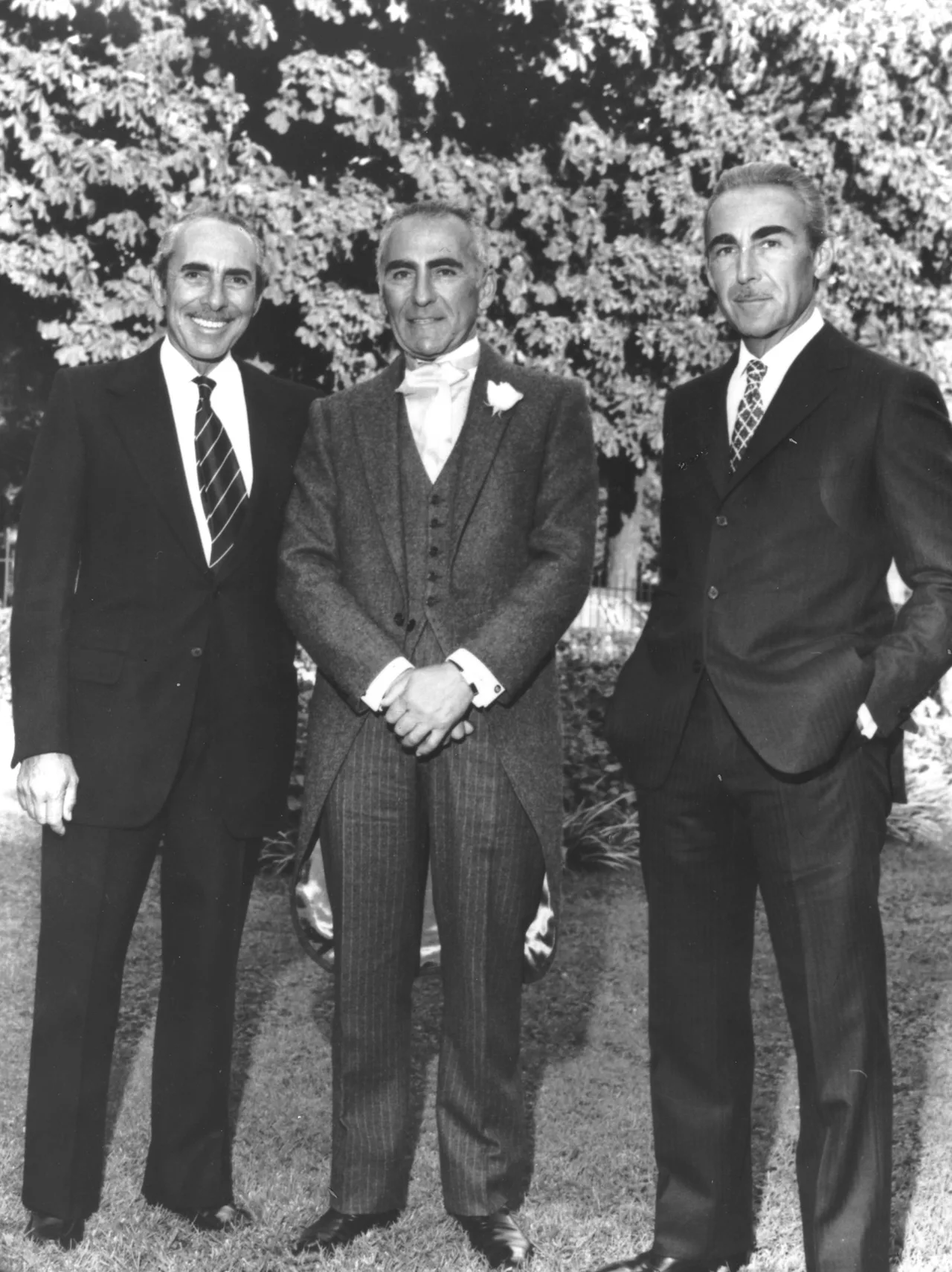 Ba người cháu trai Claude, Jacques và Pierre Arpels.