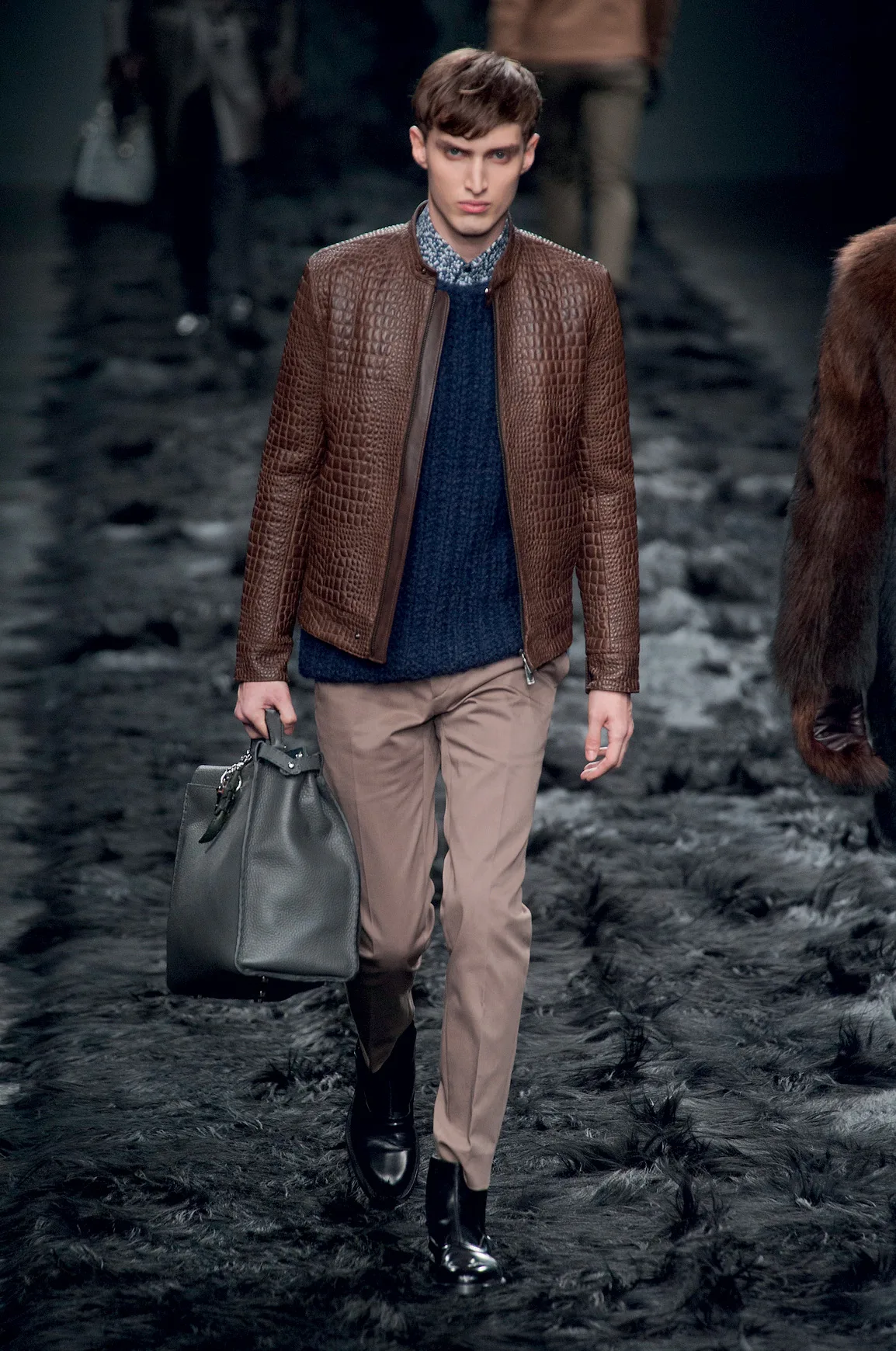 ellevn tui fendi