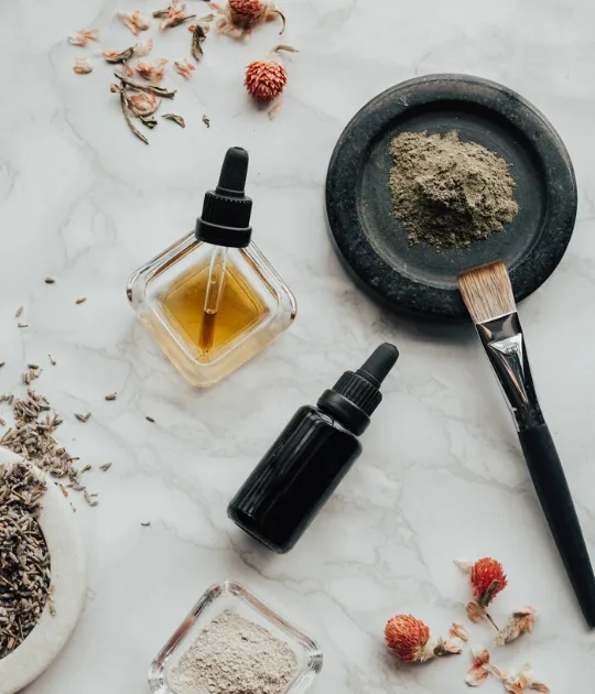 Duy trì sử dụng retinol để đạt được làn da mịn màng như mong muốn. lỗ chân lông - thuốc