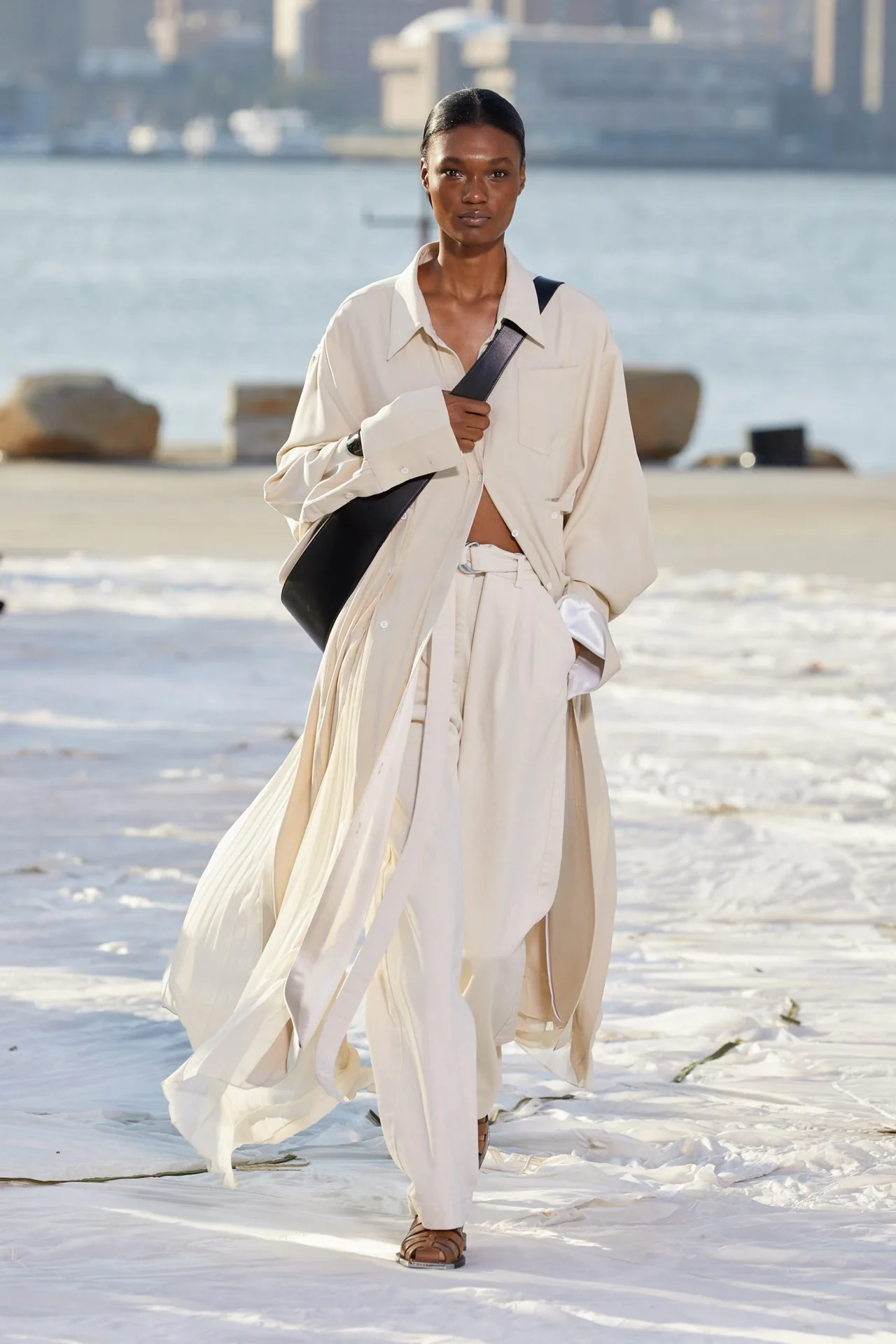 Look 11 Peter Do