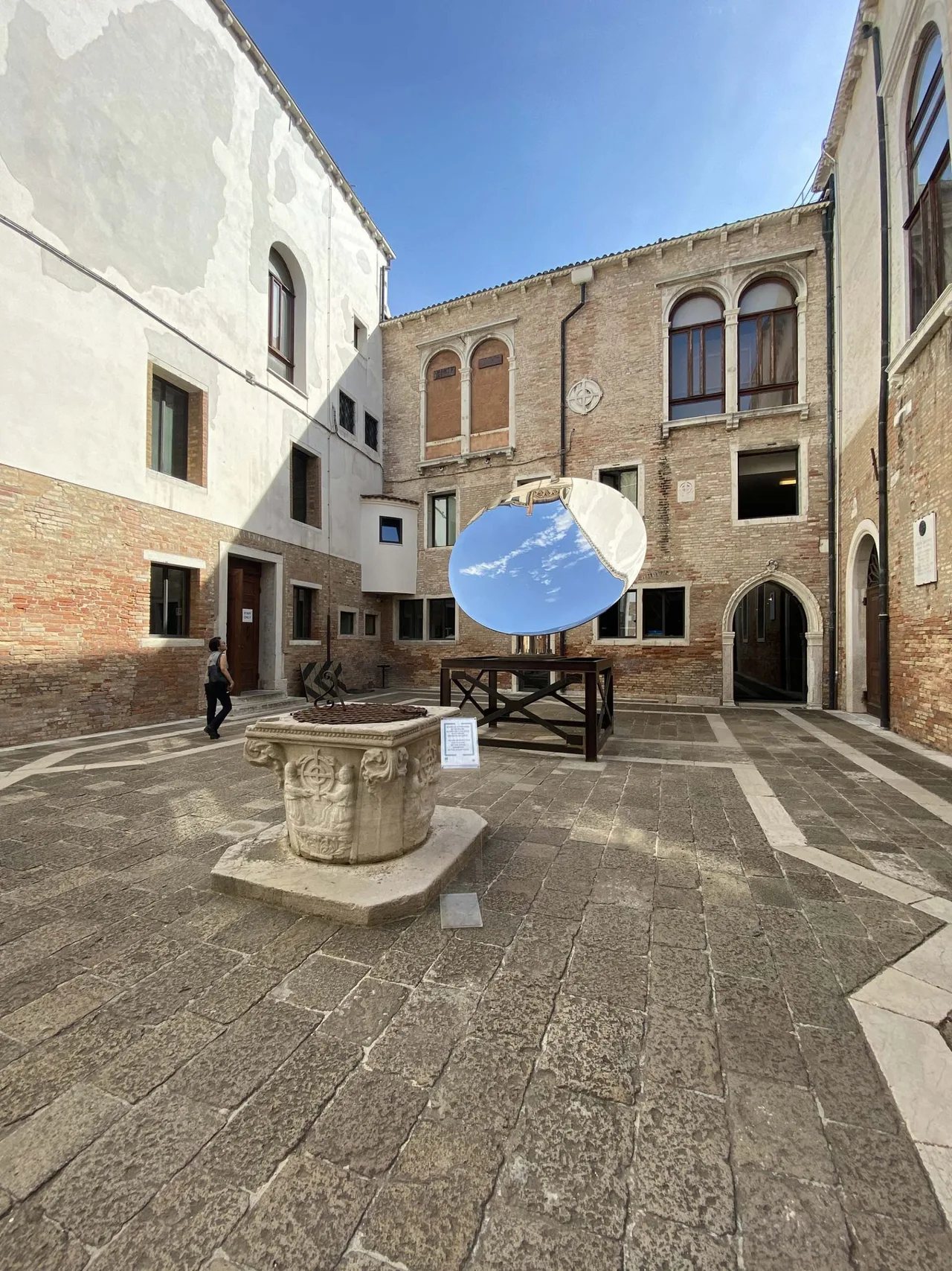venice triển lãm anish venice triển lãm anish