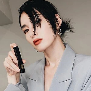 Học cách trang điểm 