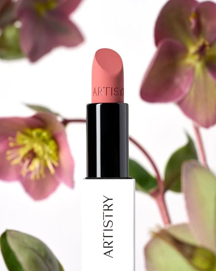 Hãy để Artistry Go Vibrant giúp bạn điểm tô gương mặt thêm xinh xắn với điểm nhấn làn môi khỏe đẹp rạng rỡ trong ngày 8/3