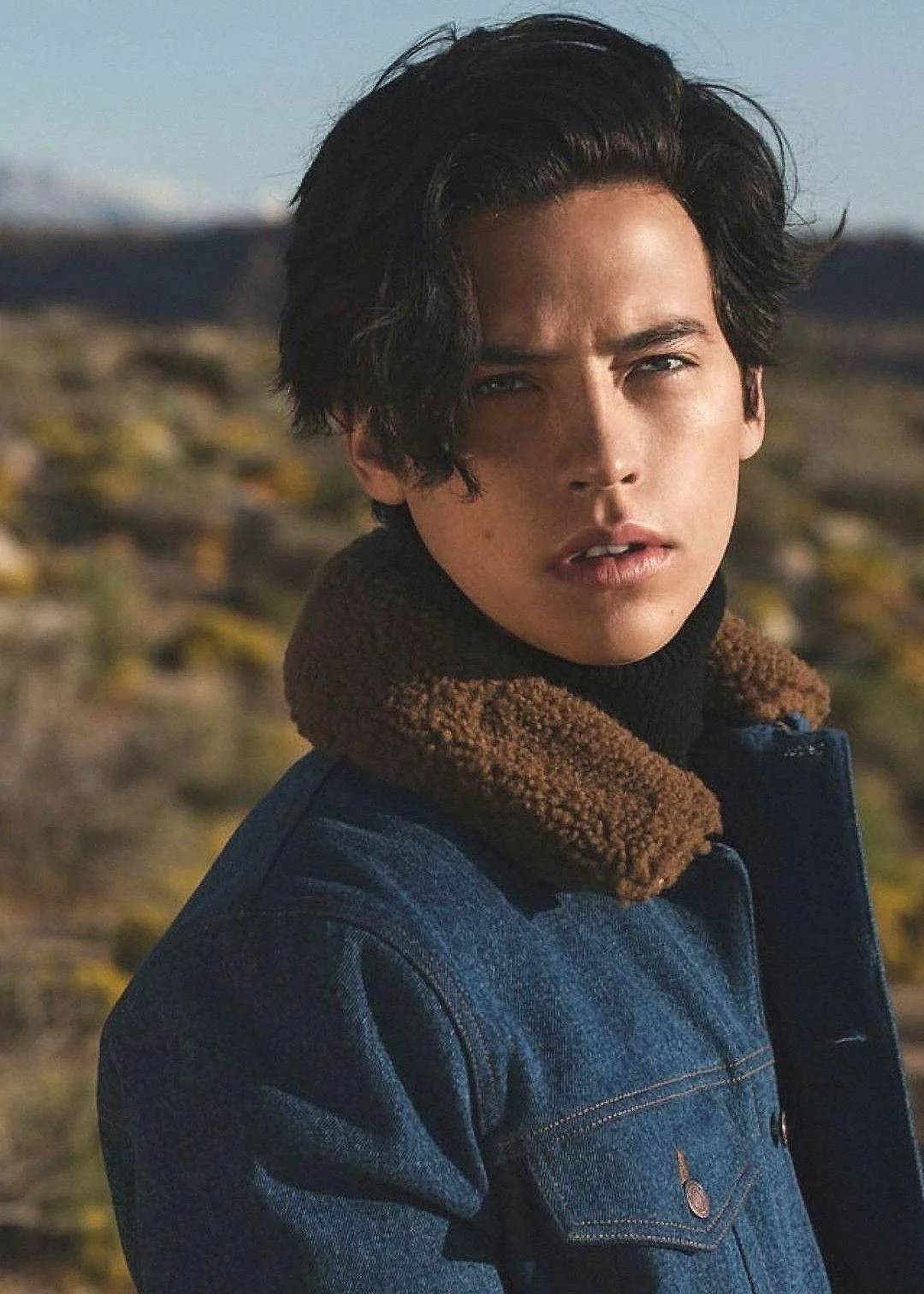 Cole Sprouse trong phim Năm Bước Để Yêu 2