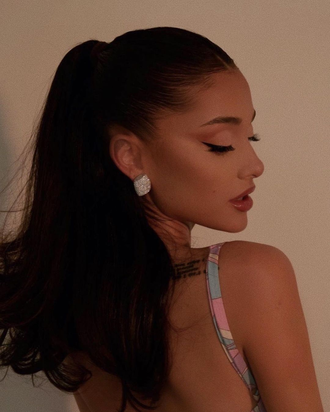 trang điểm tạo jawline trang điểm tạo jawline