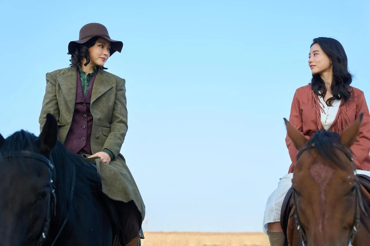 elle-aema-netflix-2025-phim-review (13)