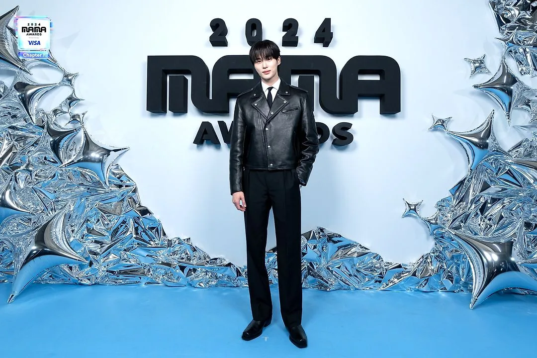 thời trang thảm đỏ Byeon Woo Seok