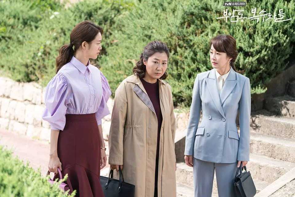 Thời trang trong phim: Câu Lạc Bộ Báo Thù (Avengers Social Club) Thời trang trong phim: Câu Lạc Bộ Báo Thù (Avengers Social Club)