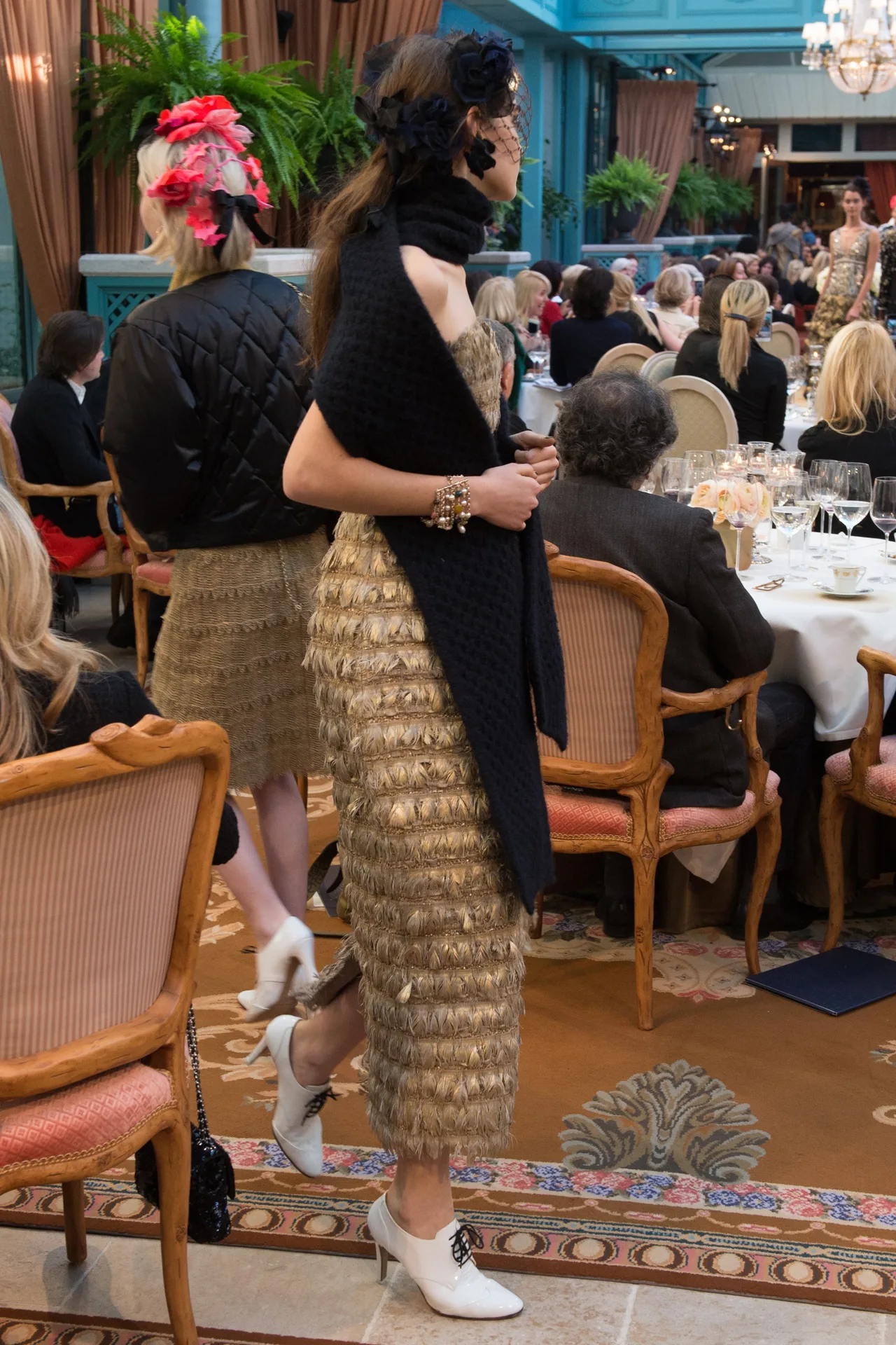 bst thoi trang chanel prefall 2017