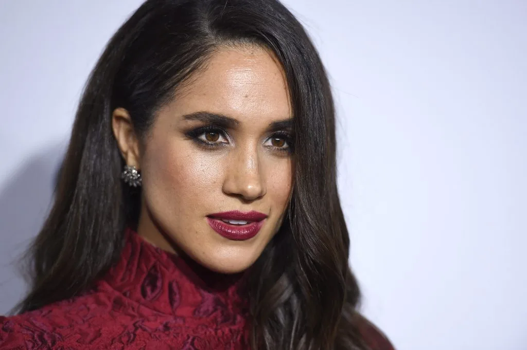 Meghan Markle son môi đỏ 2 Meghan Markle son môi đỏ 2