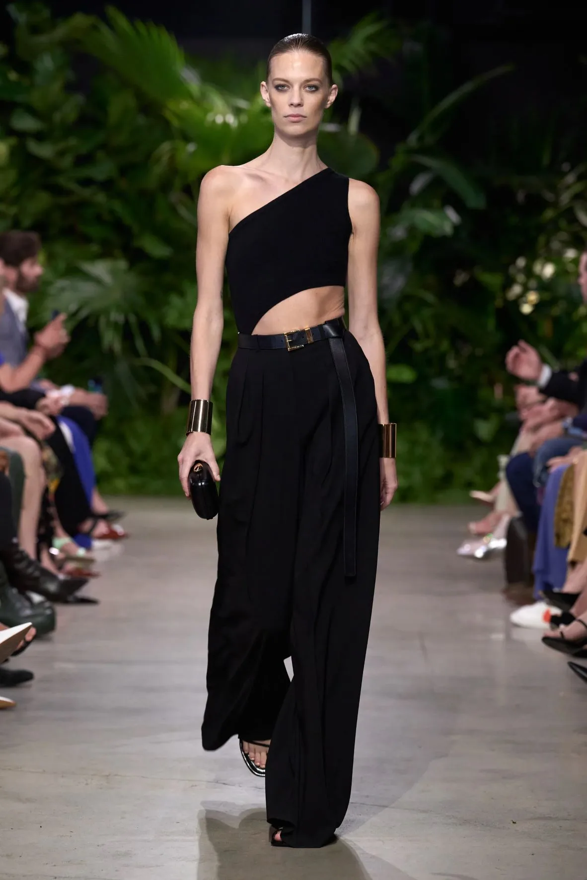 MK xuân hè 2023 look 56