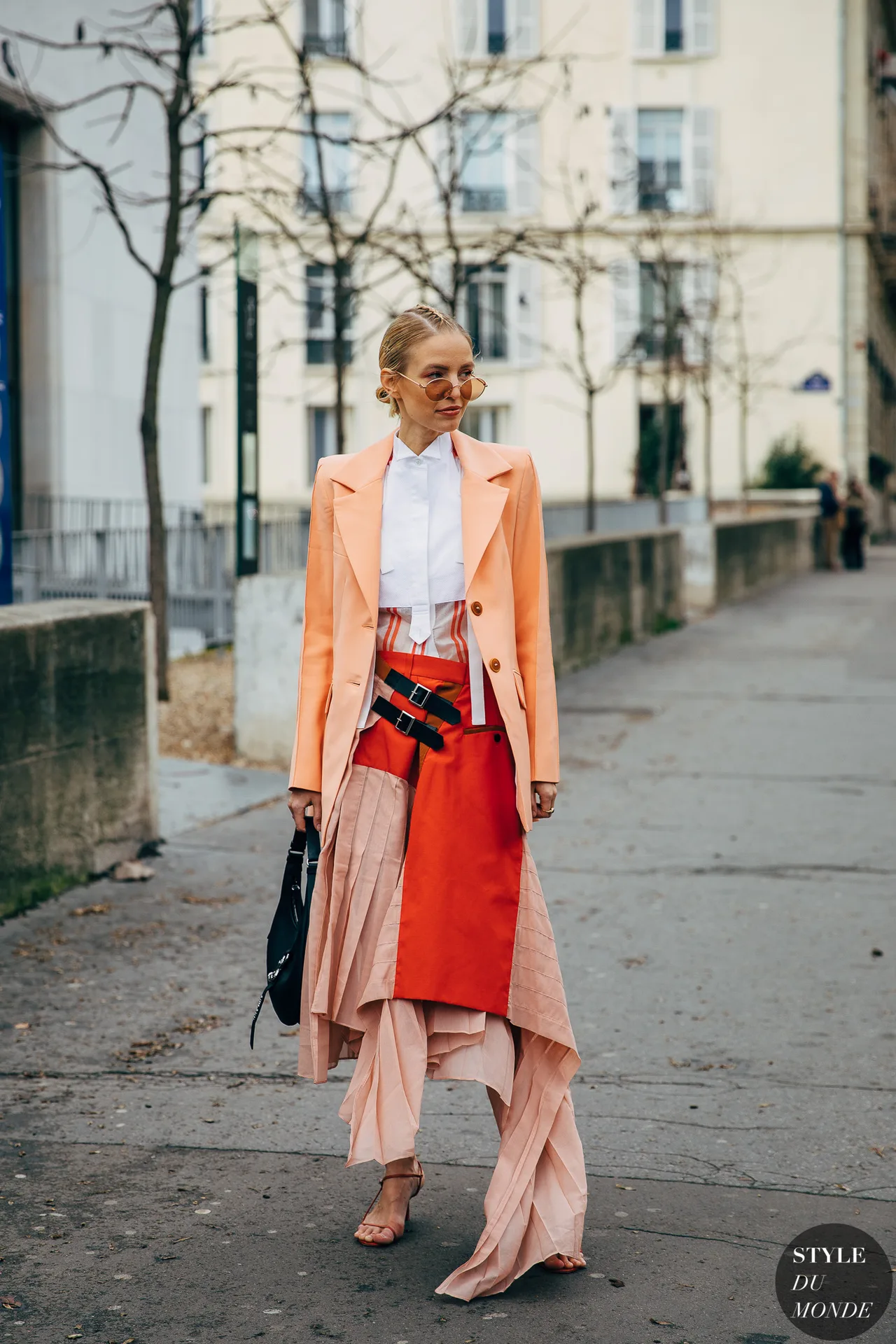thời trang cung hoàng đạo xữ nữ blazer cam paris