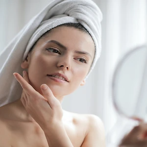 Dưỡng ẩm để da luôn căng bóng