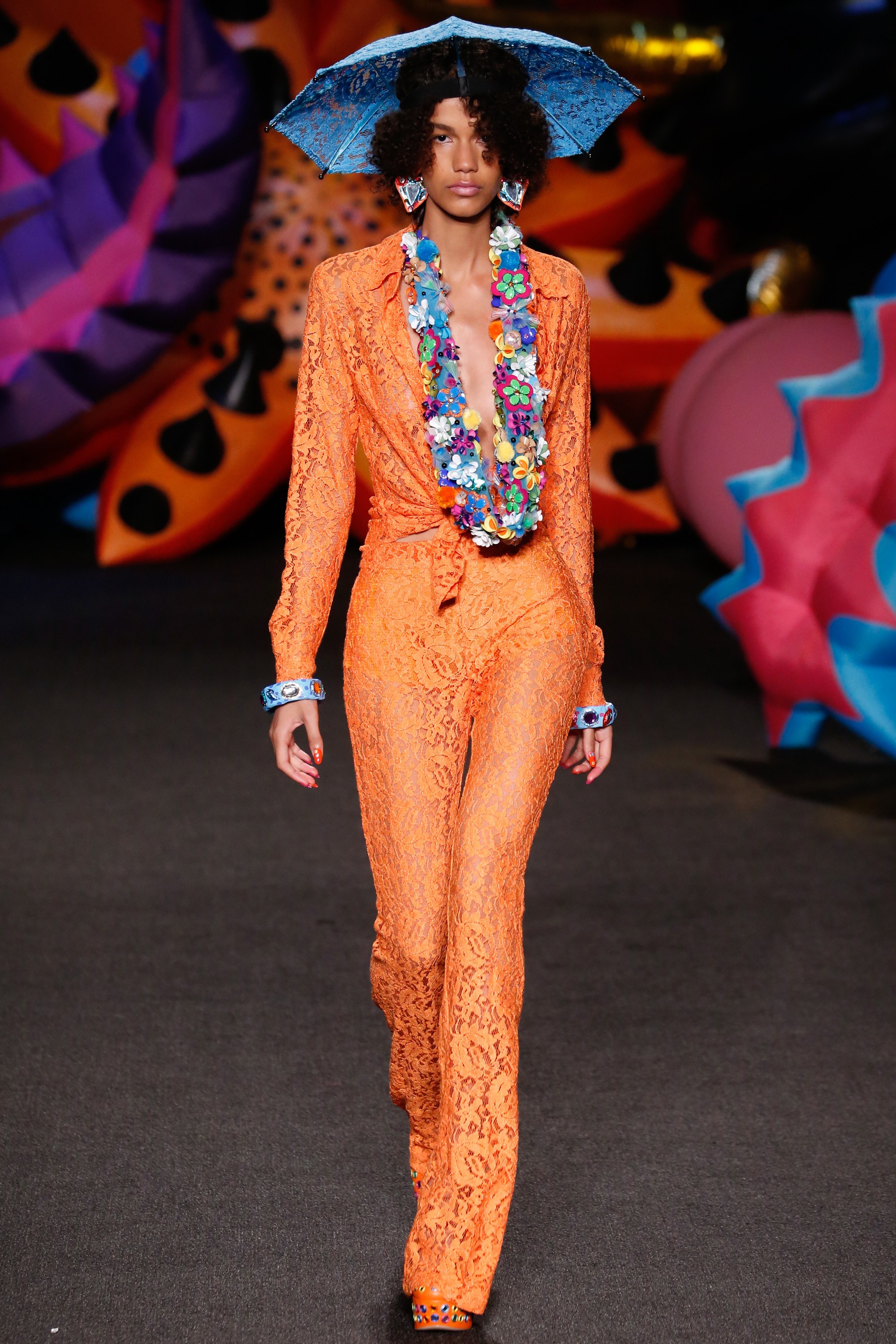 Bộ sưu tập thời trang Moschino Resort 2017 -ellevietnam 07