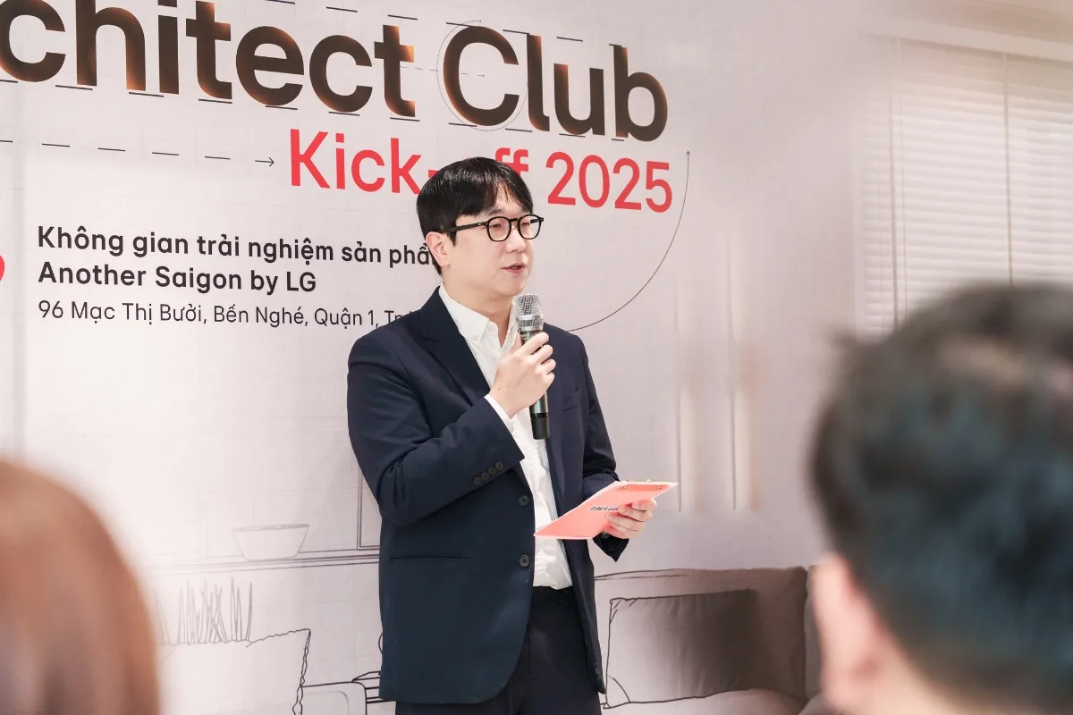Ông Shim Seongbo, Giám đốc ngành hàng Giải pháp Xanh, LG Electronics Việt Nam đánh giá cao vai trò của các kiến trúc sư