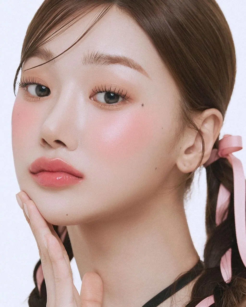 Nét đặc trưng của trang điểm Igari là má ửng hồng. Nét đặc trưng của trang điểm Igari là má ửng hồng.