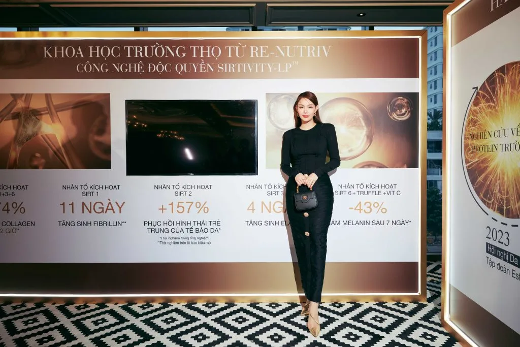 Ca sĩ Minh Hằng tại sự kiện Estee Lauder. Ca sĩ Minh Hằng tại sự kiện Estee Lauder.