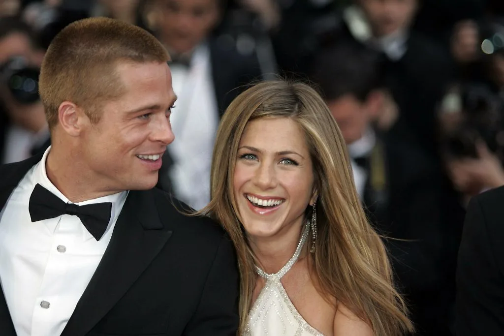 Brad Pitt và Jennifer Aniston Brad Pitt và Jennifer Aniston