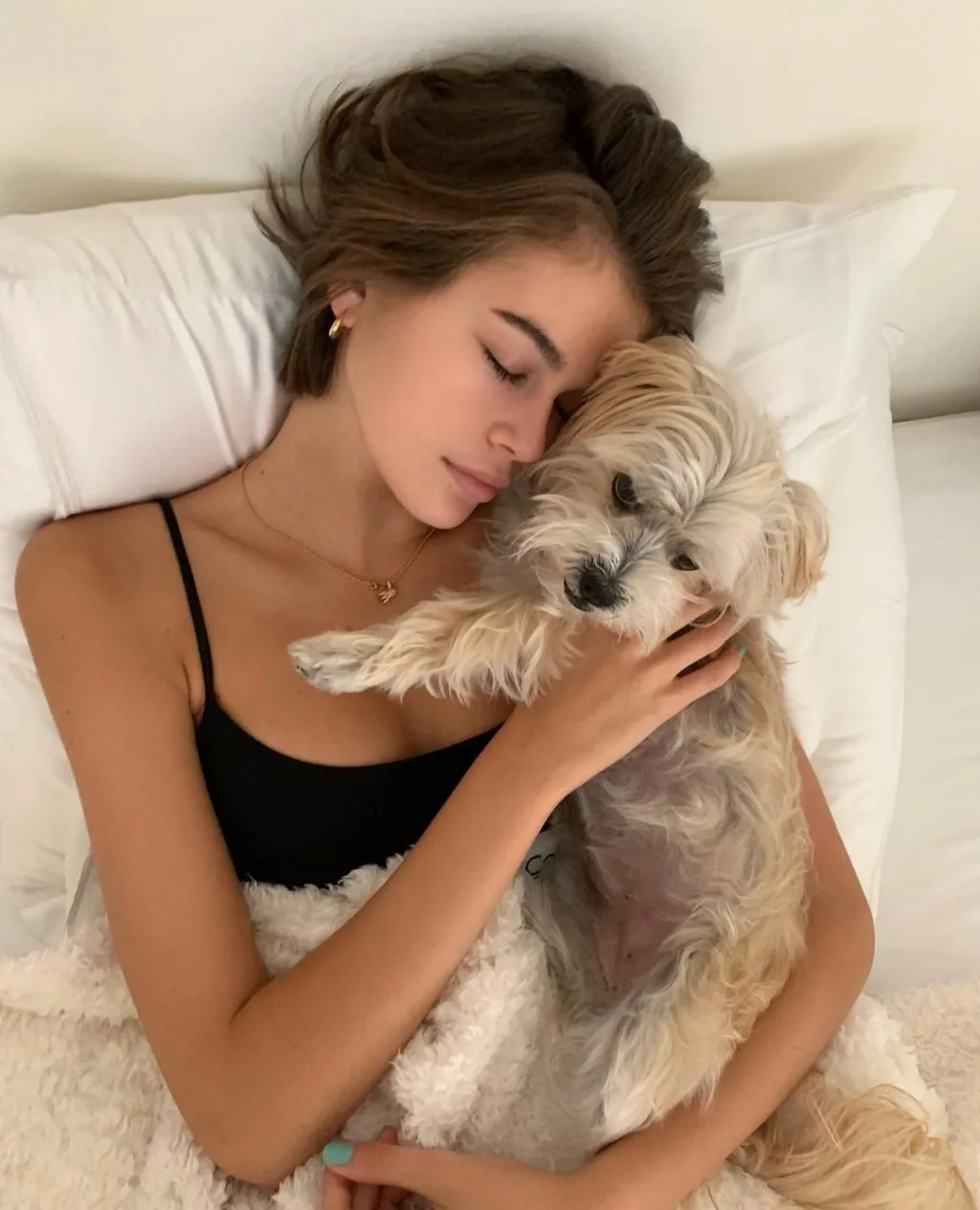 sản phẩm làm đẹp của Kaia Gerber sản phẩm làm đẹp của Kaia Gerber