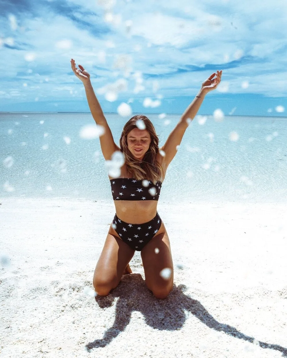 tạo dáng chụp ảnh du lịch Instagram
