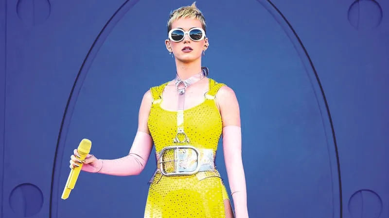Katy Perry cấm thí sinh hát nhạc của Taylor Swift tại American Idol