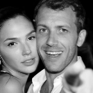 Những điều thú vị về một nửa của Gal Gadot, Yaron Versano