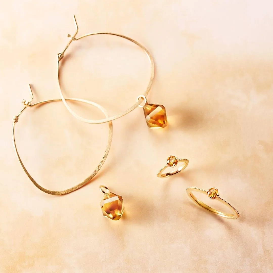 quà tặng mẹ vòng tay và nhẫn citrine