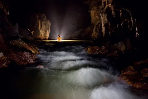 Chinh phục sông ngầm trong lòng hang