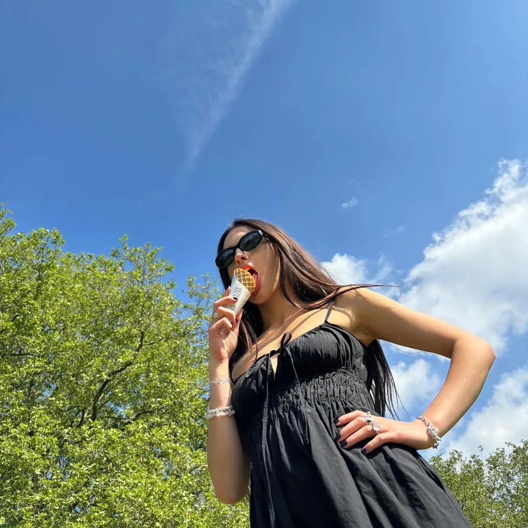 olivia rodrigo lisa