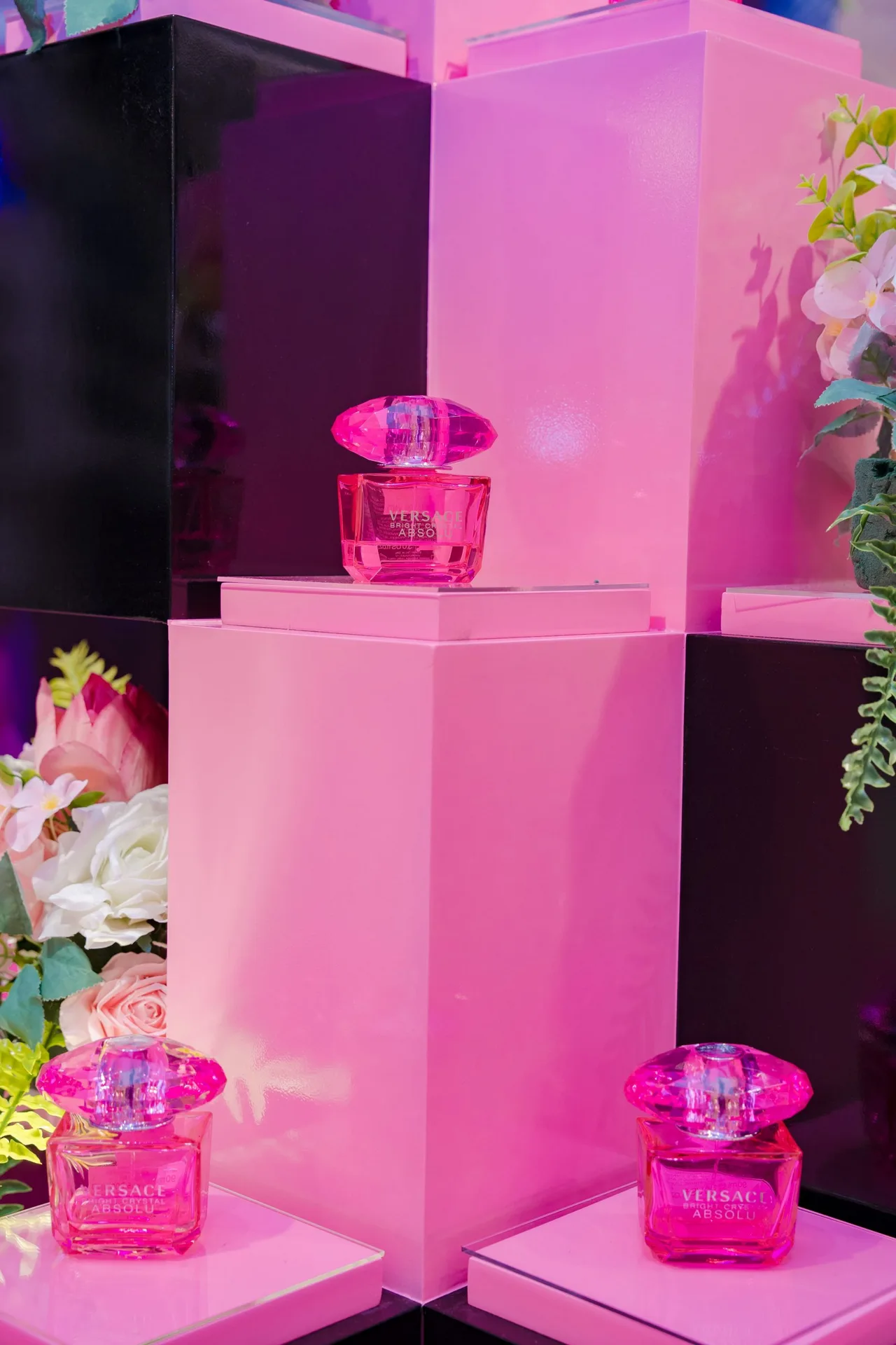 Hương thơm từ Versace Bright Crystal Absolu Hương thơm từ Versace Bright Crystal Absolu