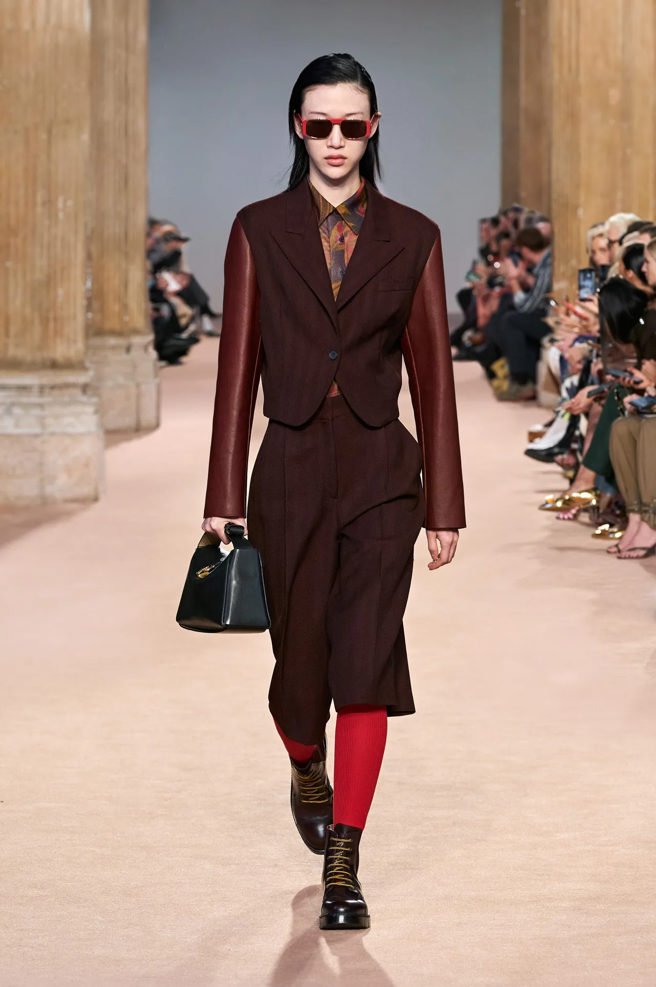 sora choi salvatore ferragamo thu đông 2020 người mẫu thời trang