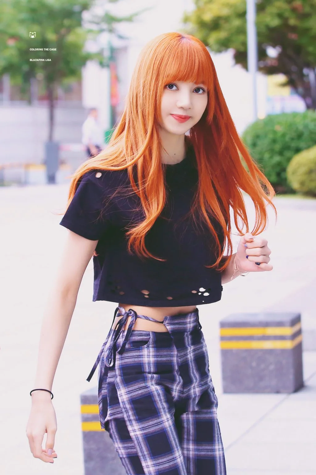 Lisa (BLACKPINK) và tóc nhuộm cam chói nổi bật Lisa (BLACKPINK) và tóc nhuộm cam chói nổi bật