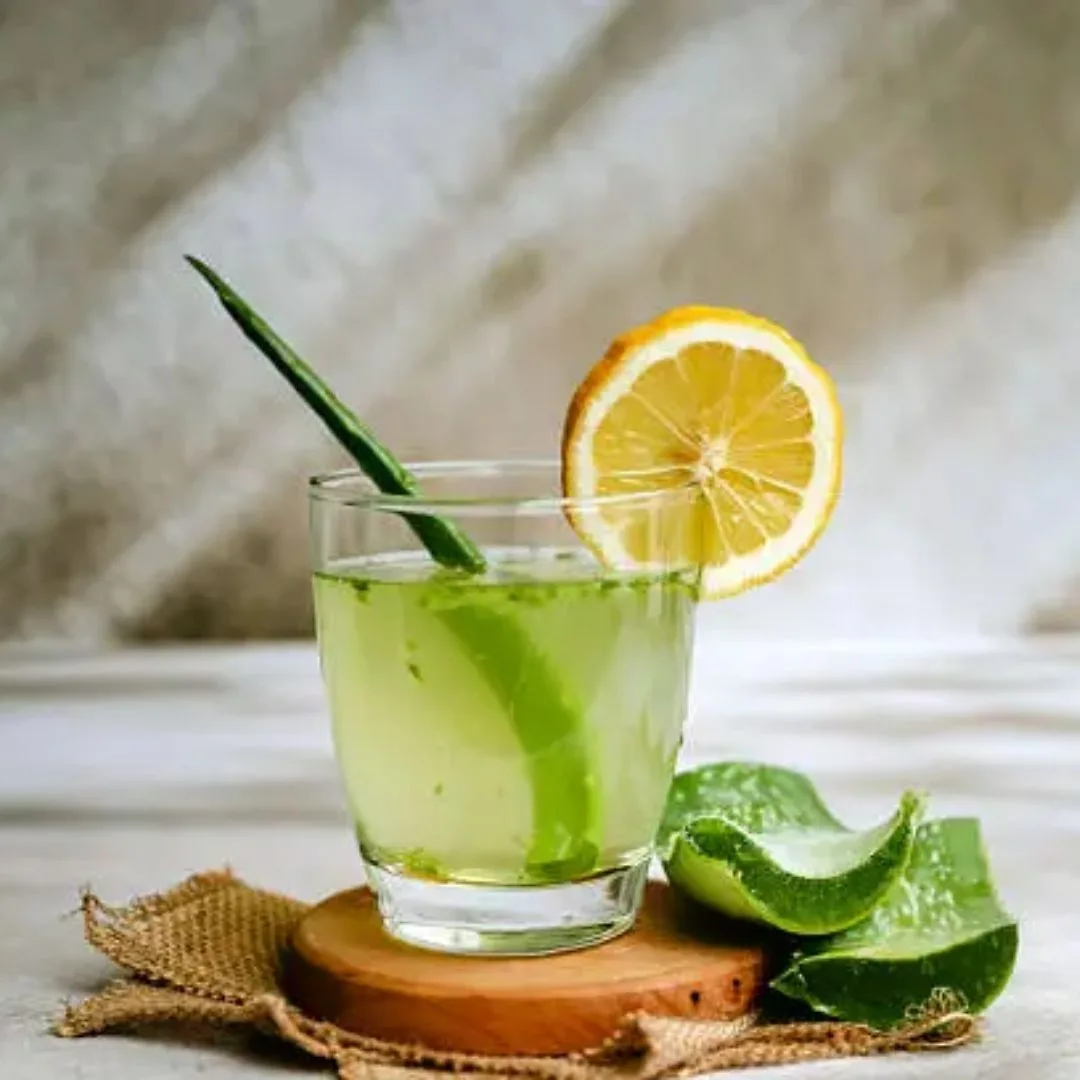 ly nước ép nha đam và cam