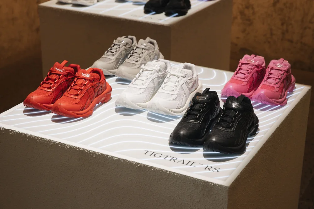 thiết kế giày tại sự kiện onitsuka tiger
