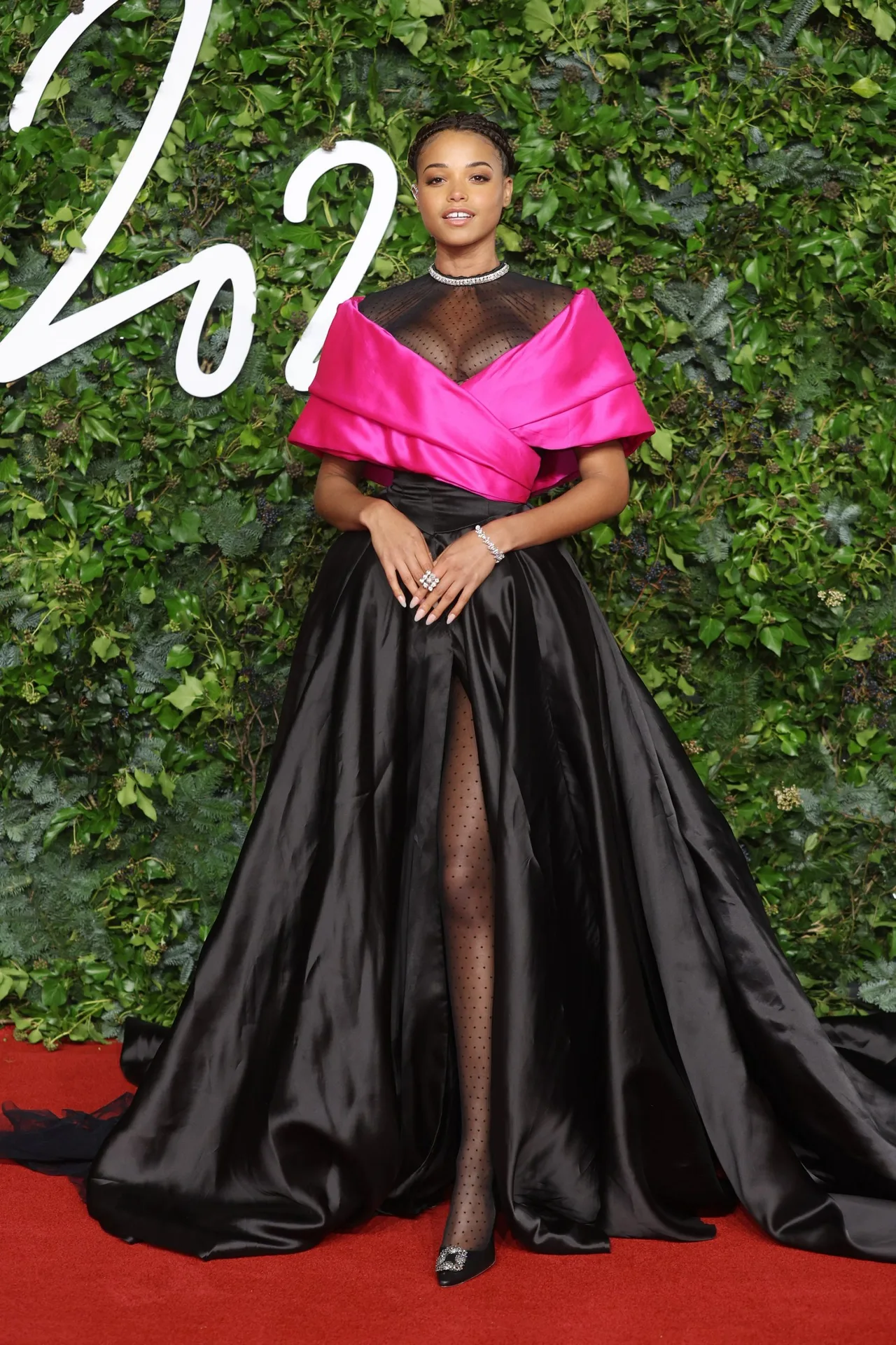 Ella Balinska ở British Fashion Awards