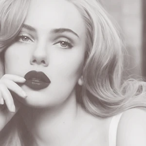 23 năm thay đổi về cả nhan sắc và sự nghiệp của Scarlett Johansson