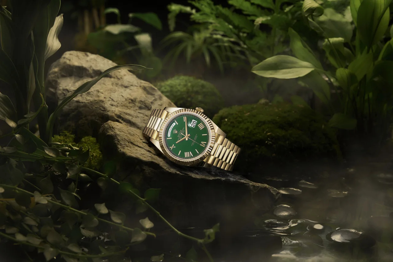 đồng hồ Rolex Day-Date 40 mặt số màu xanh lá cây