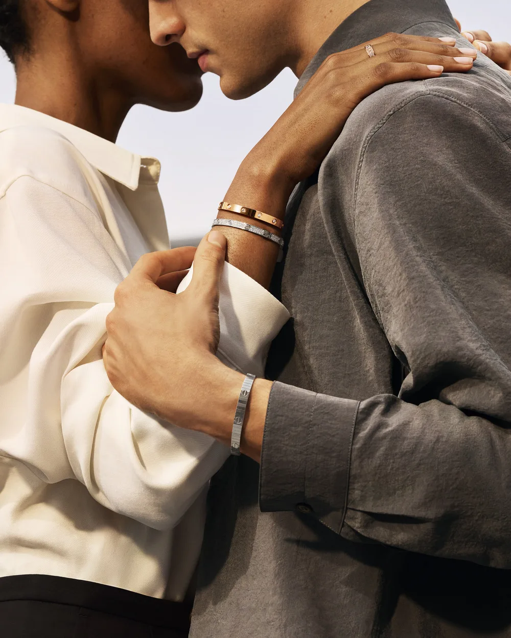 Vòng tay Cartier Love Unlimited