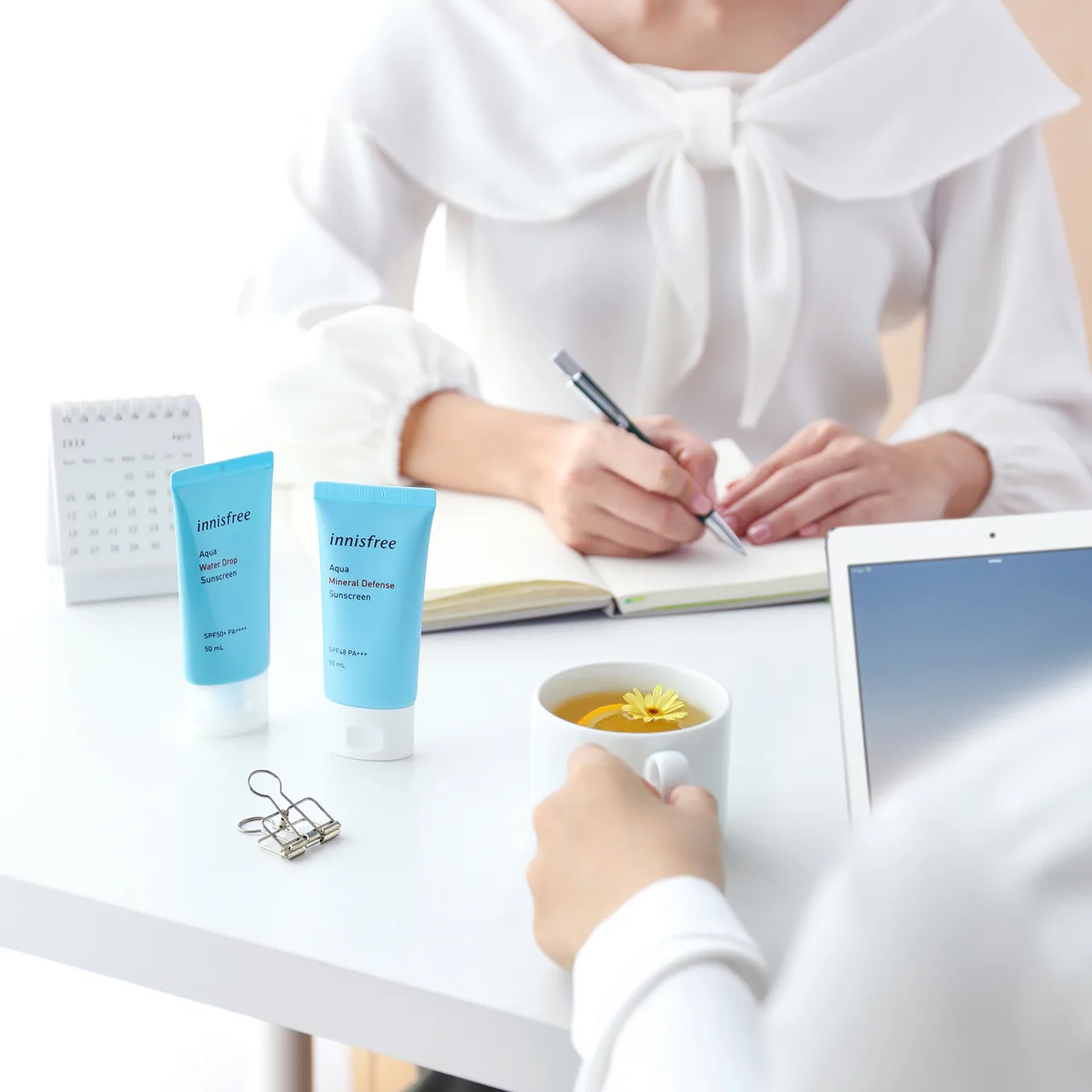 kem chống nắng innisfree dưỡng ẩm aqua