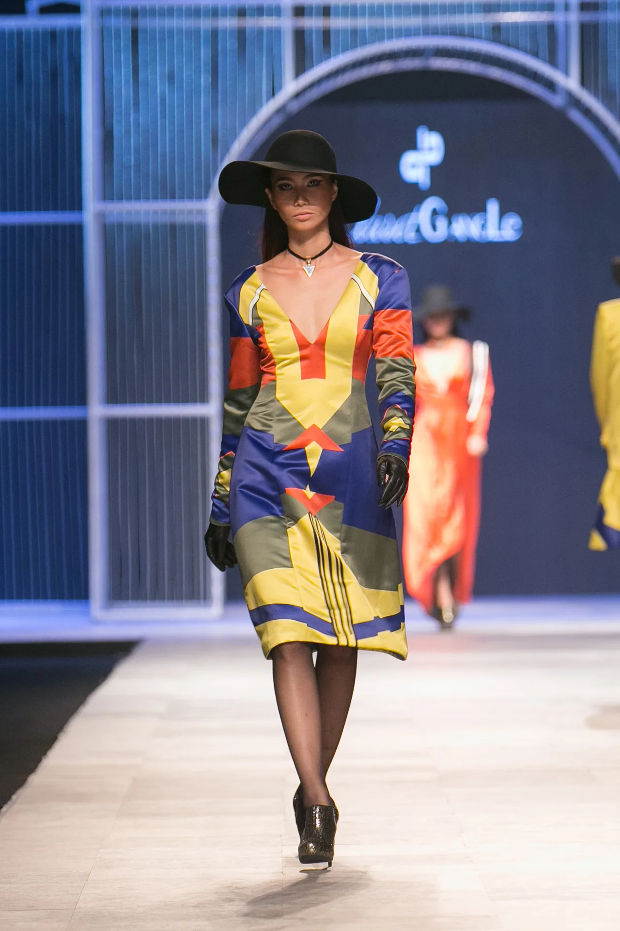 BST “FEMME” CỦA NTK CLARET GIANG LÊ - ELLE VN