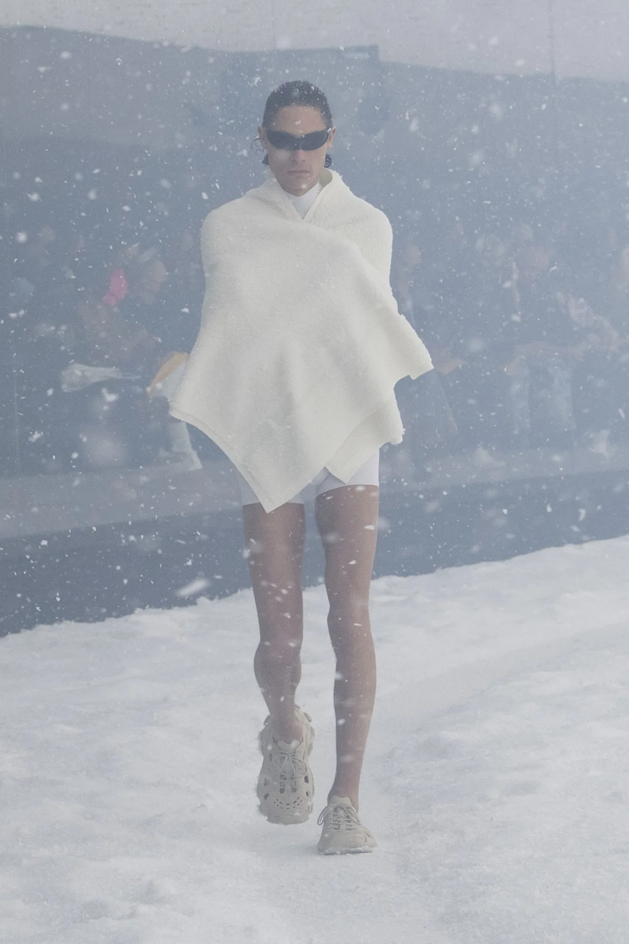Balenciaga RTW Thu Đông 2022 look 40