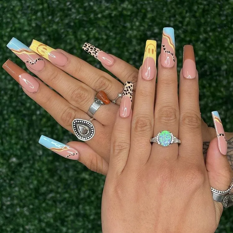 Xu hướng nail Y2K Xu hướng nail Y2K