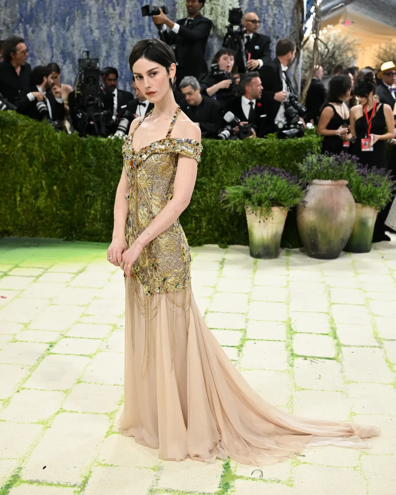 Gracie Abrams tại Met Gala 2026