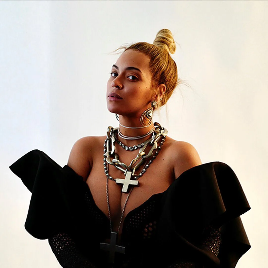 Beyoncé đeo trang sức Parts of Four