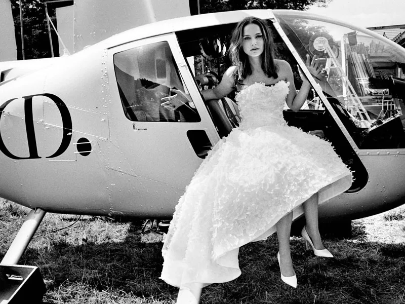 Giới thiệu sách hay The little dictionary of fashion - Christian Dior Giới thiệu sách hay The little dictionary of fashion - Christian Dior